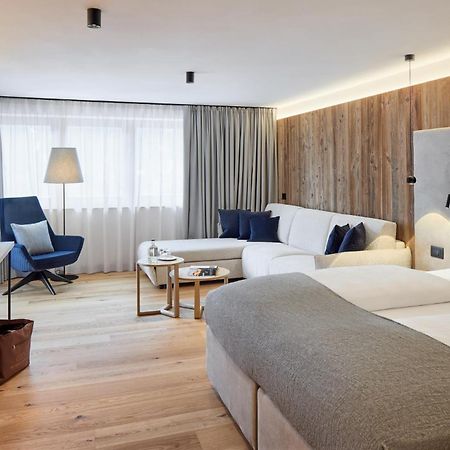 Hotel Marmolada Corvara In Badia Eksteriør bilde