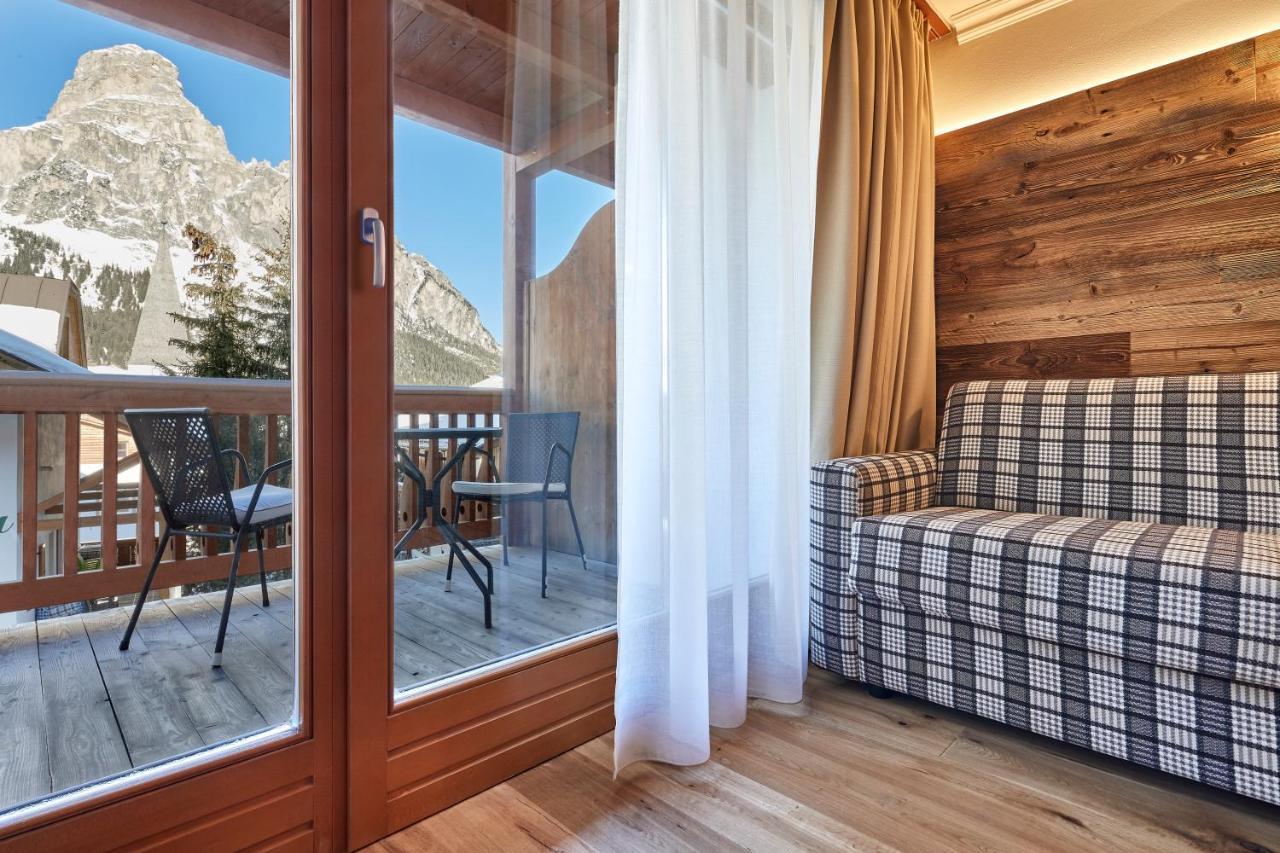 Hotel Marmolada Corvara In Badia Eksteriør bilde