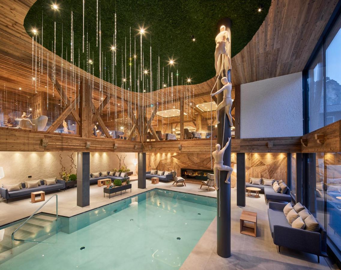 Hotel Marmolada Corvara In Badia Eksteriør bilde