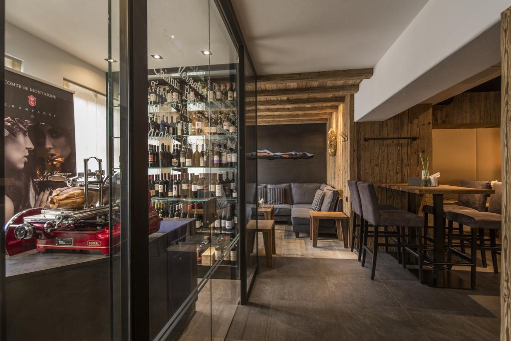 Hotel Marmolada Corvara In Badia Eksteriør bilde