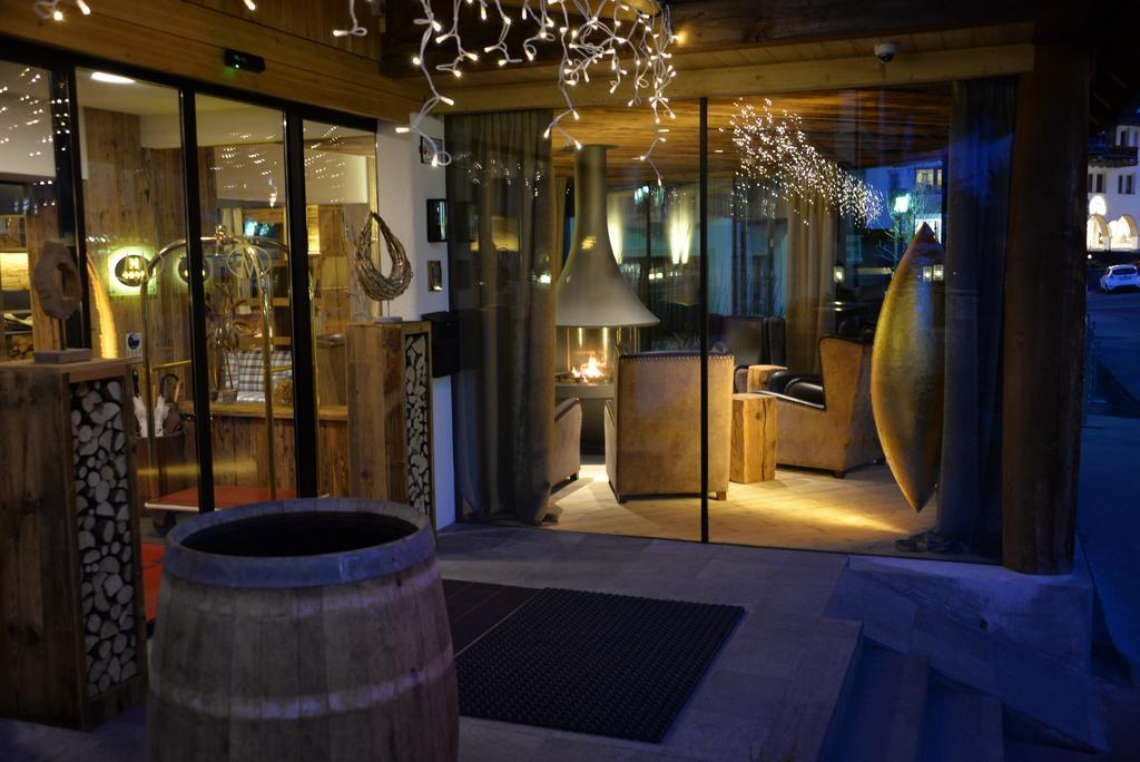 Hotel Marmolada Corvara In Badia Eksteriør bilde