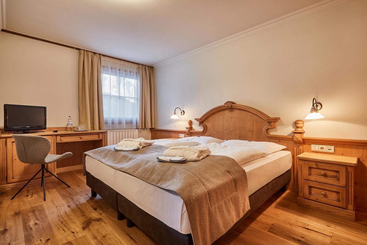 Hotel Marmolada Corvara In Badia Eksteriør bilde