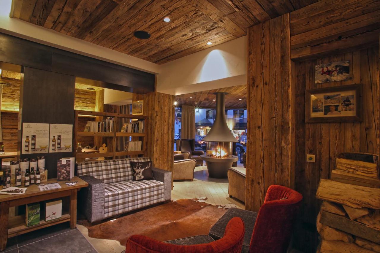Hotel Marmolada Corvara In Badia Eksteriør bilde